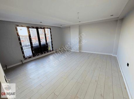Çb'den Hatboyu Caddesinde 6+1 180m2 Ön Cephe Sıfır Dubleks Daire