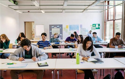 Çankaya Dikmende Devren Okul Yapılı Hazır Hemen Eğitime Başlayın