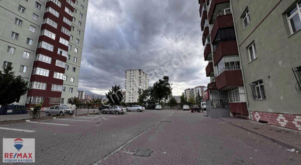 Bağdat Caddesinde Satılık 3+1 Site İçerisinde Daire