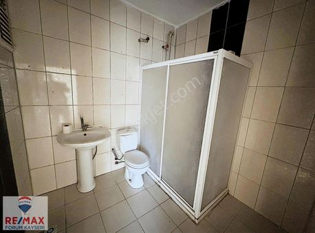 Şehrin Merkezi Sahabiyede Ordu Evi Yanında Satılık 4+1 Daire