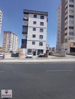 Mımsın Malazgırt Bulvarında Satılık Yatırımlık Dükkan