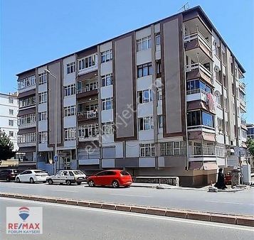 Mevlana 1 Cadde De Satılık 3+1 Daire