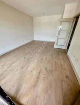 Sultanbeyli Mimar Sinan Evlerinde Kiralık 2+1 Büyük Tip Daire