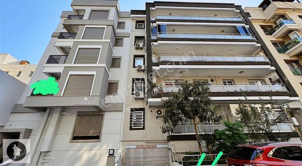 Karşıyakada Satılık Daire 2+1 Yalı Mahallesinde Açık Mutfak