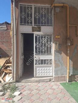 Merkezde Malatya Lisesi Yanı