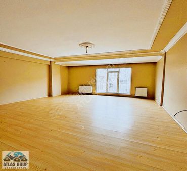Esenyurt Çınar Mah. 2+1 145m2 Acil Satılık Arakat Daire