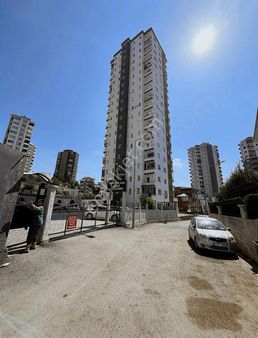 Süleyman Demirel Kız Lisesi Karşısı Hasarsız 3₺1 Daire