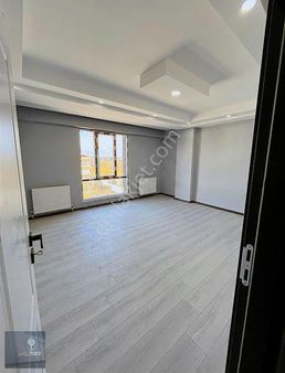 Yunus Emre Mallesi Arka Cephe Son Kat