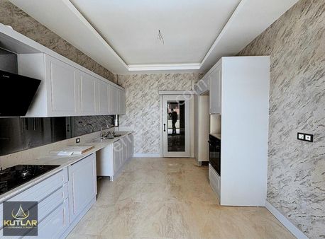 Kutlar'dan Prestijli Bir Konumda Yatırım Değeri Yüksek*2.5+1*d.