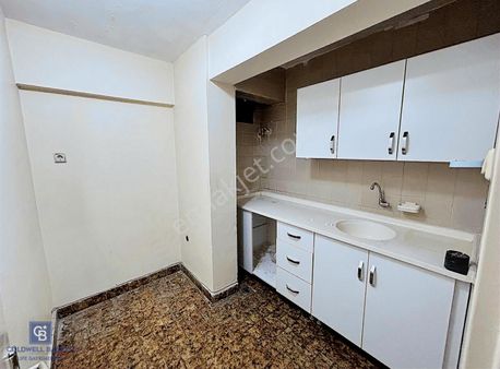 Çankaya Merkezi Lokasyonda Bakımlı Tam Kat Satılık Ofis