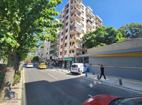 Alsancak Şair Eşref Blv. Da Full Tadilatlı Satılık 3+1 Daire