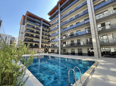 Macit Gayrimenkul'den Balkan Bulvar'da 3+1 Satılık Daire