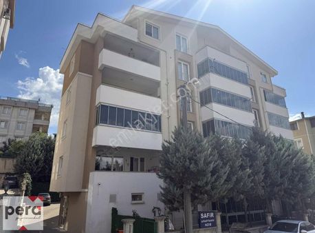 Pera'dan Aile Binasında Geniş 2+1 Önü Açık Ferah Daire