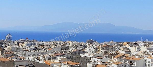 Kuşadası'nda 6+1 Dubleks Daire