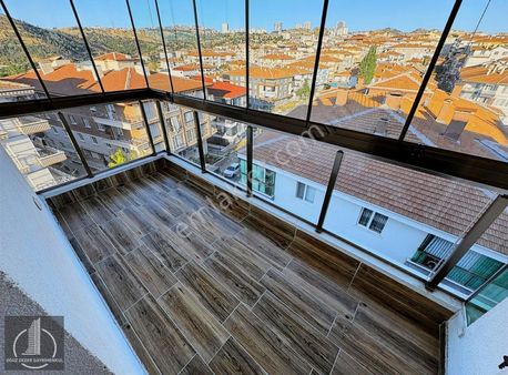 Oğuz Gezer Gayrimenkul'den Merkezi Konumda Lüx 3+1 Kiralık Daire