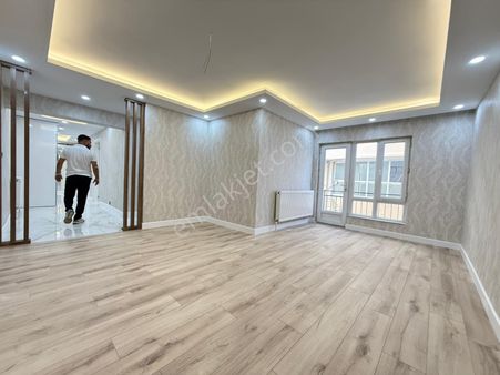 Etlik Bağcı Caddesi Üzeri Kat Konumlu Bağımsız Yapılı 3+1 Daire