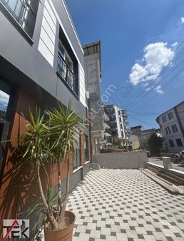 Bornova Buz Pistine Yürüyüş Mesafesinde Satılık 2+1 Daire