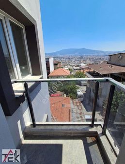 Bayraklı'da 3+1 Şehir Hastanesi Yakını Satılık Ara Kat Daire