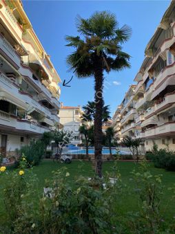 Gemlik K.kumla Feyza Emlak Tan Satılık Havuzlu Daire