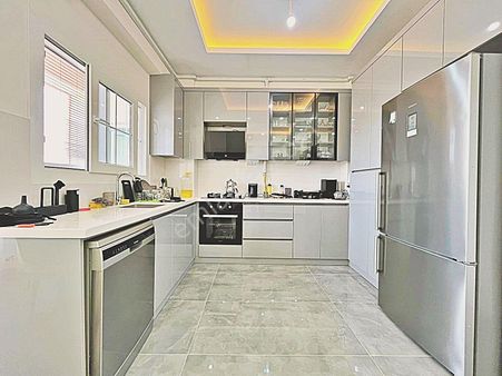 🌀gültaş Emlaktan Kadıköyde Satılık 3+1 Full Eşyalı Ebeveyn Banyolu Asansörlü Dublex