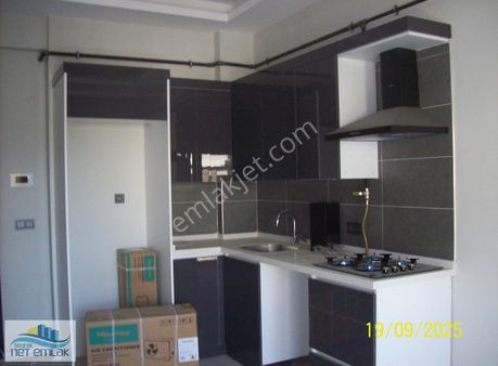 Seyrek De 1+1 Boş D.gazlı Klimalı Ara Kat 15,000.tl