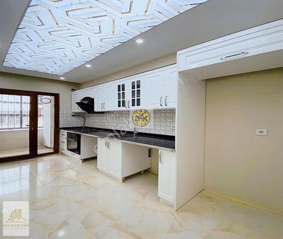 Bay-kar Yapı Dan Masrafsız Balkonlu Satılık Yüksek Giriş Daire