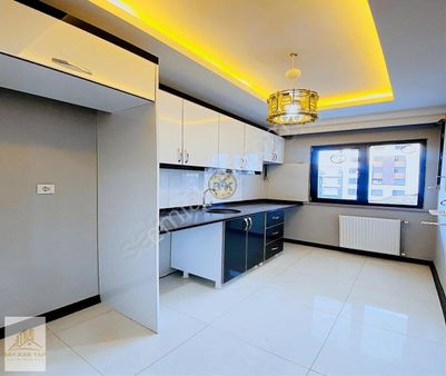 Bay-kar Yapı Da Dekorlu Geniş M2 2+1 Satılık Giriş Katı Daire