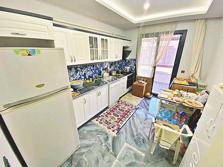 🌀gültaş Emlaktan Akçayda Satılık 2+1 Ayrı Mutfak Ön Cephe Asansörlü Daire