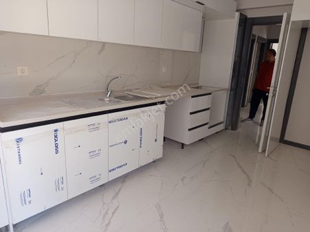 Gökçek Bulvarına Bir Bina Katta 3+1 Ebeveyn Banyolu Asansörlü Sıfır İskanlı Daireme