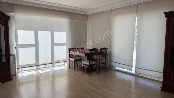 Yıldırım 75. Yıl Mahallesınde 3+1 Satılık Ara Kat Bakımlı Daıre