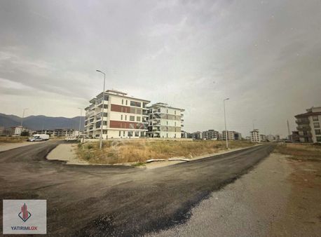 Yatırımlüx'den 421 M2 B+4 Arsa