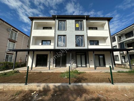 Karasu'da Haftasonu Fırsatı 2+1 Mutfak Ayrı Verandalı Daire