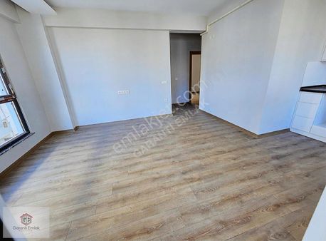 Cumhuriyetde Denize Üniversite Yakın 88 M2 3.kat Daire Satılık