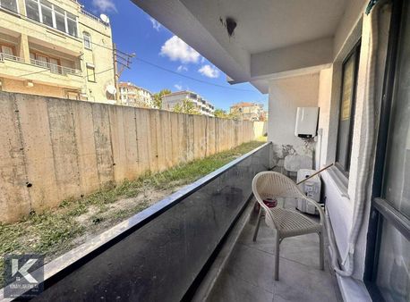 Kınaylardan Denize Sıfır Binada Bahçe Katı Eşyalı Krediye Uygun