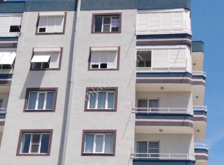 İsabeylide Cadde Üzerinde Satılık 3+1 Daire