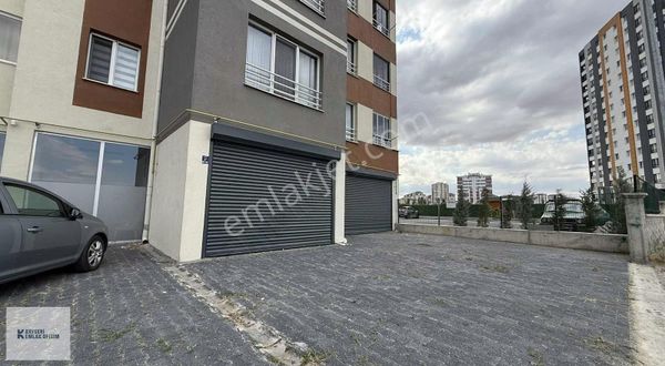 Emlak Ofisimden Zümrüt Mah.de 120 M2 Satılık Sıfır Dükkan
