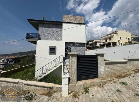 Global'den Full Deniz Manzaralı Villa