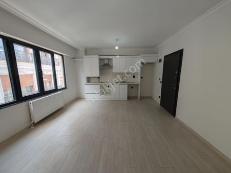 Beşiktaş Ta Barbaros Bulvarına 1. Paralelde 2+1 Sıfır Daire