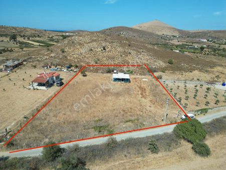 Güçlü Kardeşler Bozcaada'da 2.450 M2 Bag İçinde Yapı Mevcut