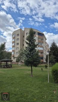 Batıkent Mahallesinde Bahçeşehir Kolejinin Yanında 3+1 Kiralık