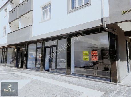Ladık Merkezde Kose Bası Deposu Olan Genıs Satılık Dükkan