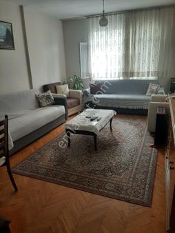 İzmir İli Karşıyaka İlçesi Bahçelievler Mahallesinde Satılık 3+1 Fırsat Daire