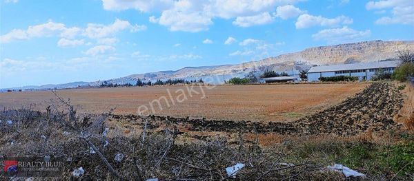 Muratneydeana Caddeye Cephe Kiralık Prestijli Arsa 7273 M²