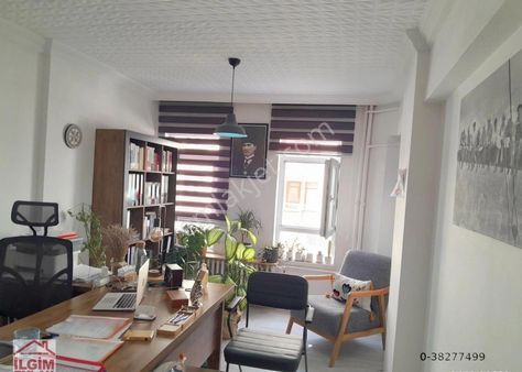 Sıhhıye İlkiz Sokak'ta Adliye Yakını Bakımlı 2+1 Ofis