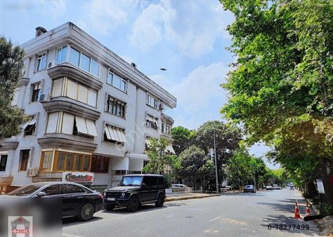 Yeşilköy Gazievrenos Caddesi Üzerinde Satılık 3+1 Bahçe Katı