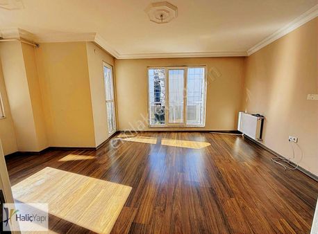 Kağıthane Metroya 7dk İyi Konum Ara Kat Satılık 2+1