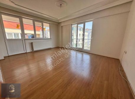 Muhittin Mahallesinde Uygun Fiyatlı 2+1 Satılık Daire