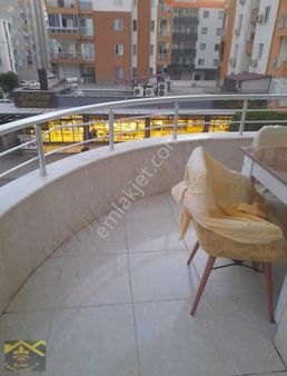 Türbe Caddesinde Satılık 3+1 Daire