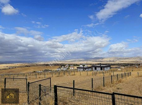 Mükemmel Konomda Manzaralı Satılık Bahçeler