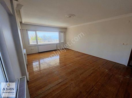 Kuşadası Kadınlar Denizi Mahallesinde 3+1 Deniz Manzaralı Daire